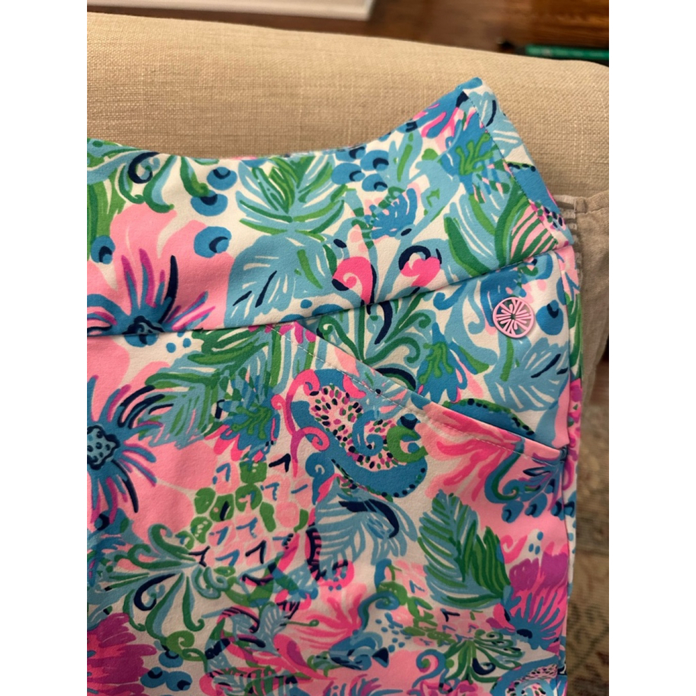 Women's Lilly Pulitzer Luxletic Shorts Size 2 Pink Blue Floral Print - Picture 6 of 8